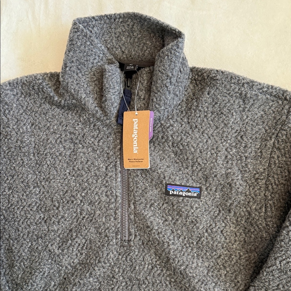 NWT Patagonia Men's Quarter Zip Sweater in Charcoal Size XS
